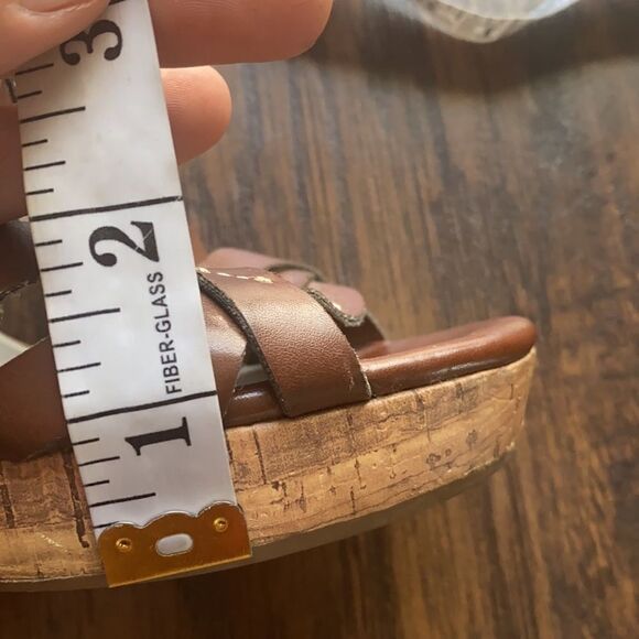 Etienne Aigner villa cork wedges in GUC size 7.5 - Picture 8 of 8